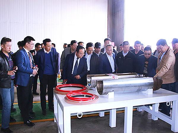 热烈祝贺郑州豪运国际煤炭机械效劳股份有限公司新疆分公司开业揭牌